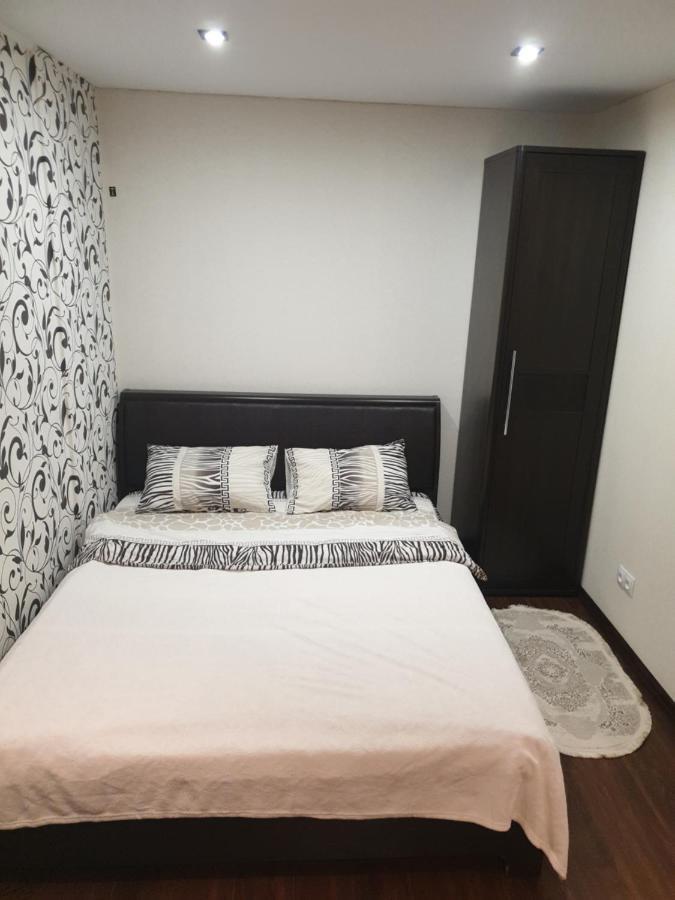 Elena'S Holiday Apartment Kamyanets-Podilski Dış mekan fotoğraf